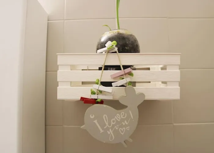 アパート Lovely With Free Parking! ルガーノ