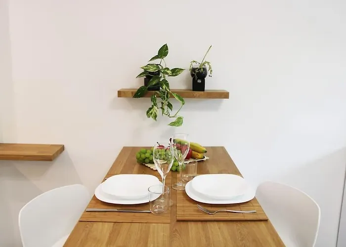 Lovely With Free Parking! ルガーノ