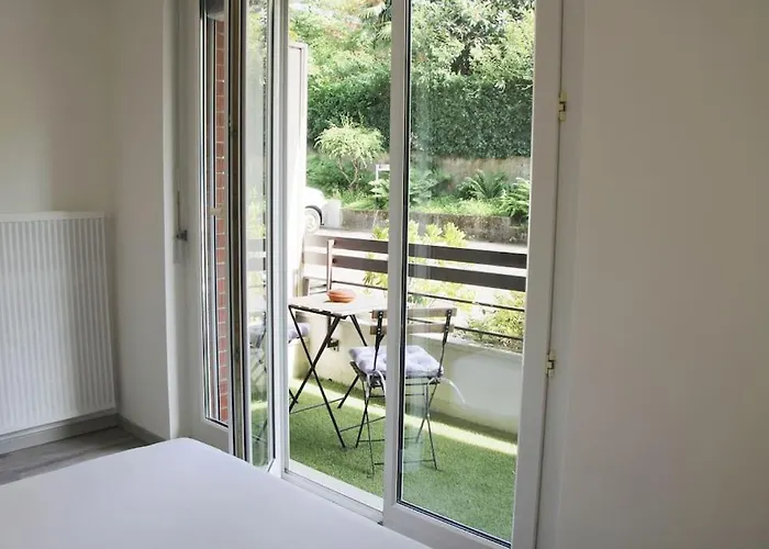 Lovely With Free Parking! * ルガーノ