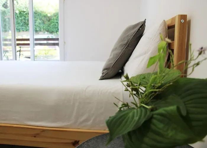 Lovely With Free Parking! * ルガーノ